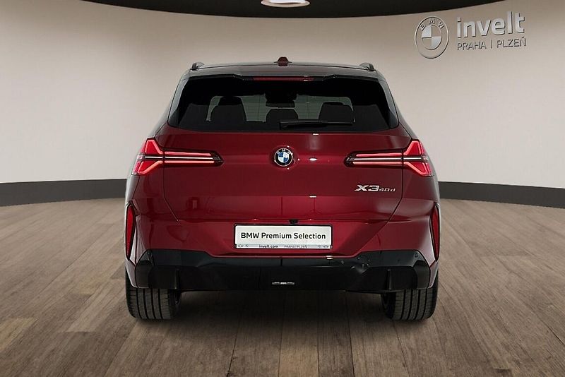 BMW X3 xDrive40d - fotka 4 z 25