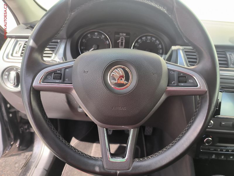 Škoda Rapid (2015) 1.2 TSi, Ambition, navi, TZ - fotka 14 z 17