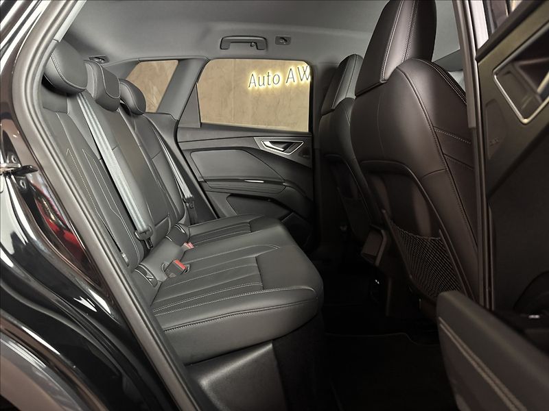 Audi Q4 e-tron 45 Quattro 195kW LED Matrix - fotka 17 z 49