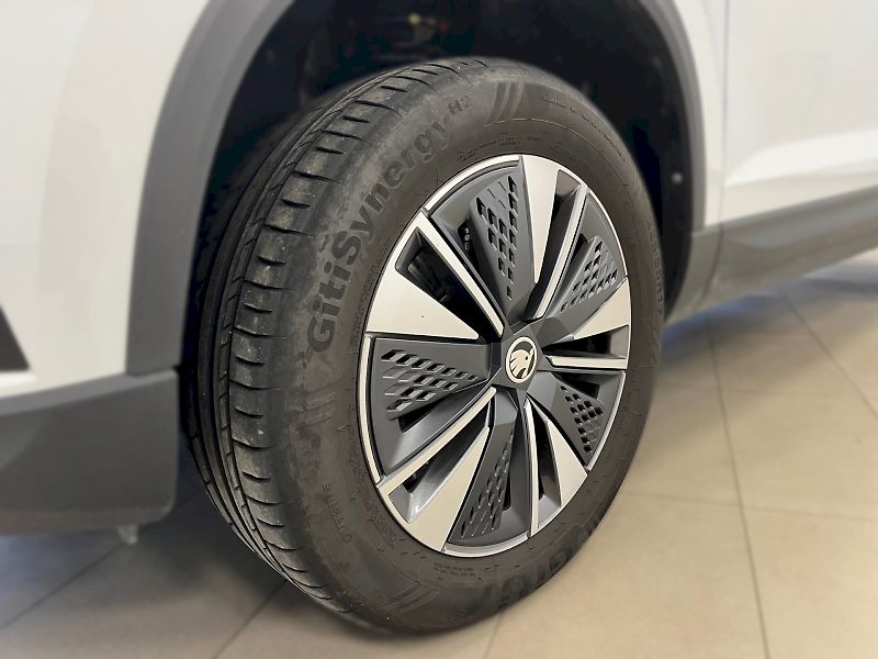 Škoda Karoq (2024) TOP SELECTION 2.0 TDI 4x4 110 - fotka 14 z 33