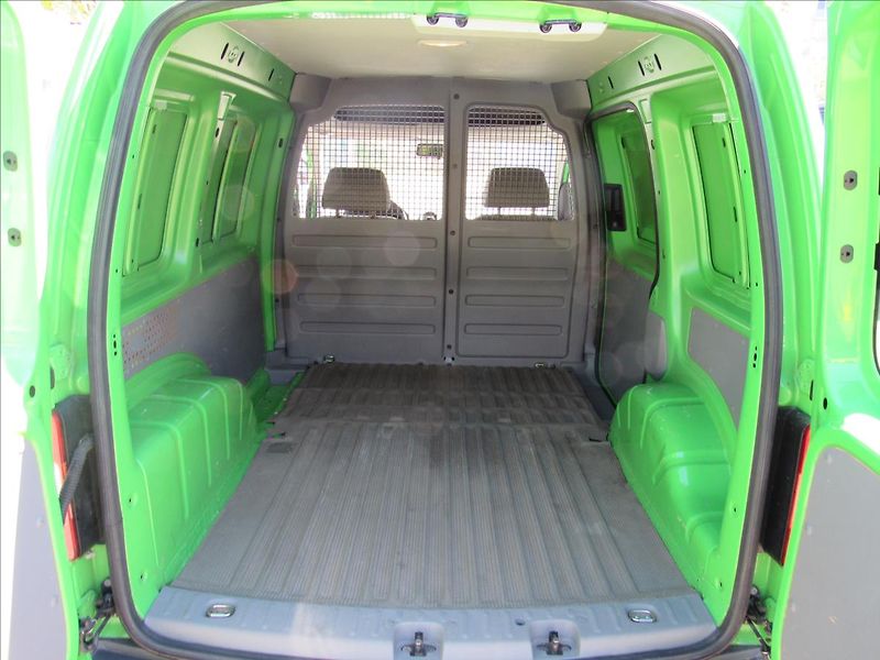 Volkswagen Caddy 1,9 TDi 77kW - fotka 21 z 23
