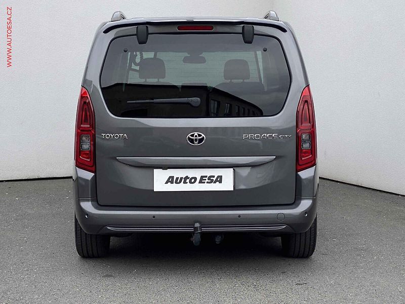 Toyota ProAce City Verso (2023) 1.5D-4D, 1.maj,ČR, Family - fotka 5 z 14