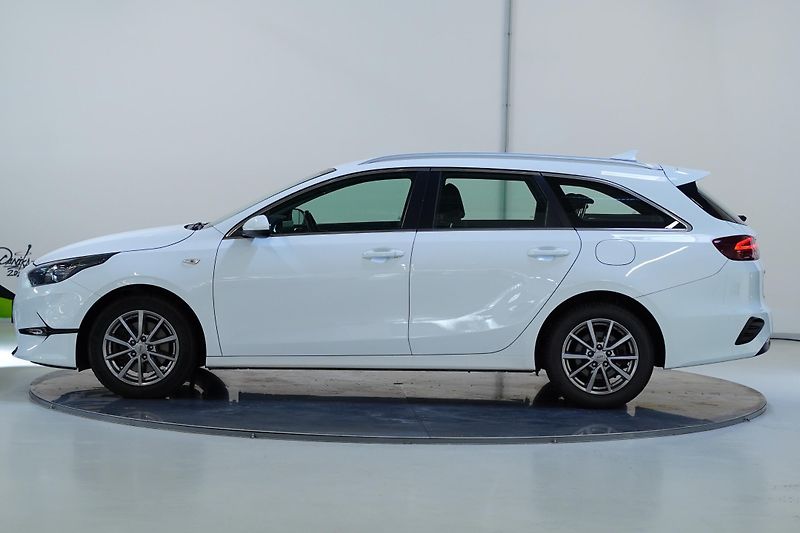 Kia Ceed - fotka 3 z 29