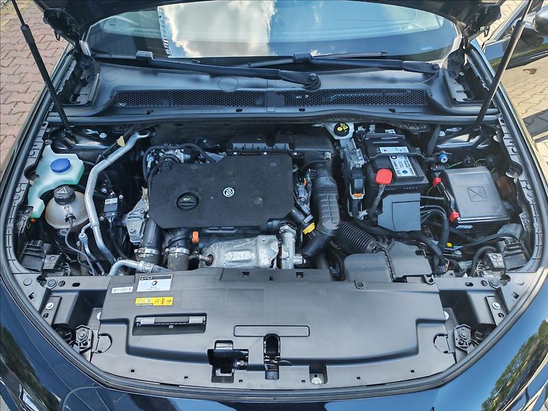 Peugeot 508 1,5 508 SW BlueHDi 130 EAT8 Al - fotka 7 z 21