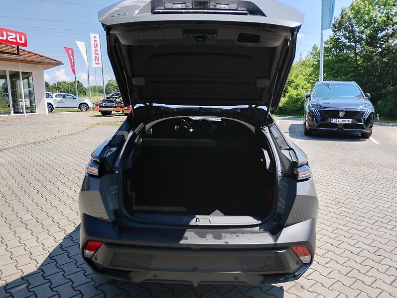 Peugeot 408 ALLURE 1.2 PureTech 130k EAT8 - fotka 7 z 28