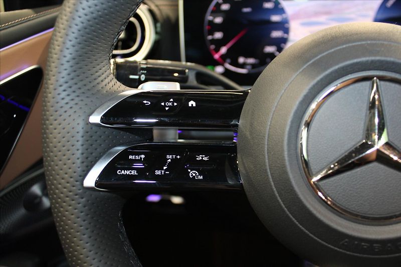 Mercedes-Benz CLE 300e AMG Line Premium Plus MBU - fotka 18 z 42
