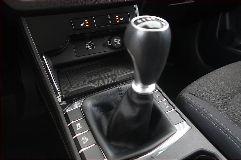 SsangYong Korando (2023) 1.5 T-GDI - fotka 16 z 17