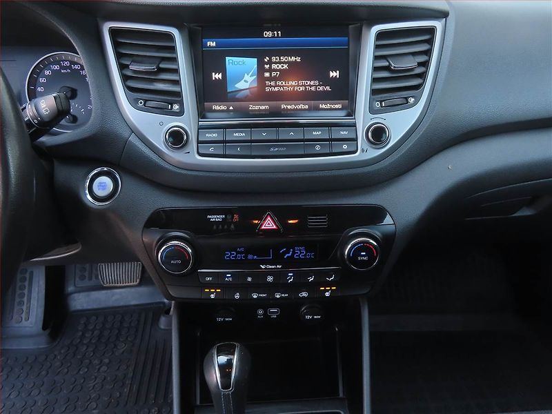 Hyundai Tucson (2016) 1.7 CRDi, Automat, Serv.kniha - fotka 12 z 22