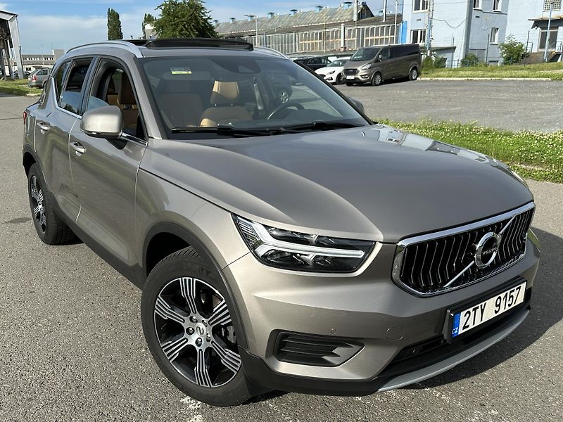 Volvo XC40 (2020) D3|Ins|Pano|Kam|Kůže|Tažné|Top - fotografie inzerátu