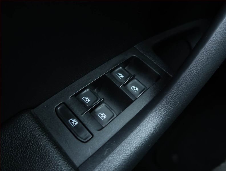 Škoda Octavia (2020) 1.5 TSI, Automat, Kůže, Navi - fotka 18 z 21