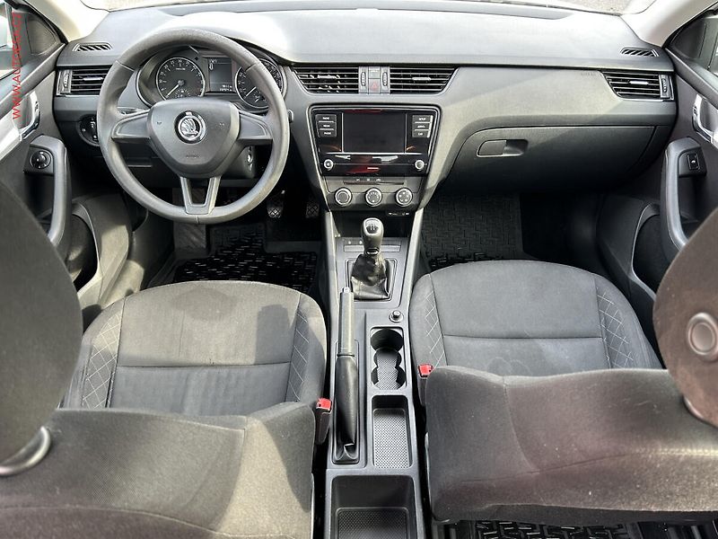 Škoda Octavia (2017) 1.6 TDi, ČR, Ambition, AC - fotka 8 z 16