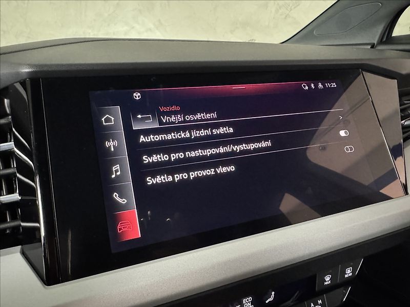 Audi Q4 e-tron 35 125kW LED Kessy PDC - fotka 32 z 45