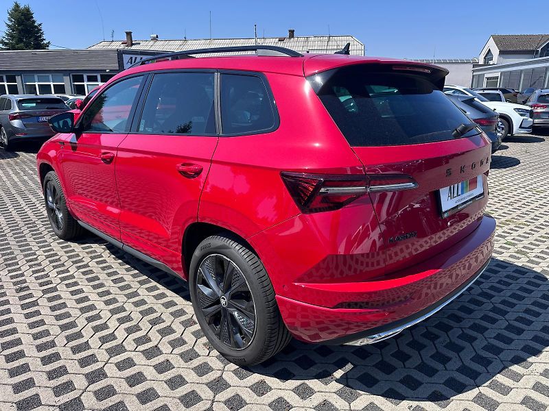 Škoda Karoq 2,0 TDI DSG 4x4 Sportline  - fotka 5 z 17