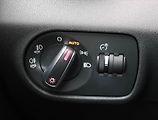 Audi A1 (2011) S-Line 1.6 TDI, Park. senzory - náhled 15