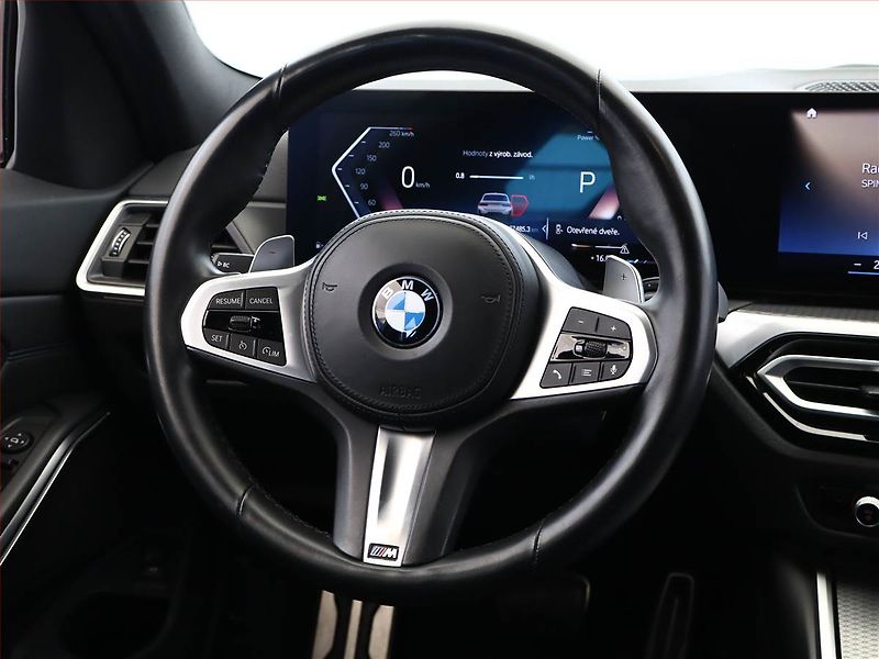 BMW Řada 3 (2022) 320 d xDrive - fotka 14 z 21