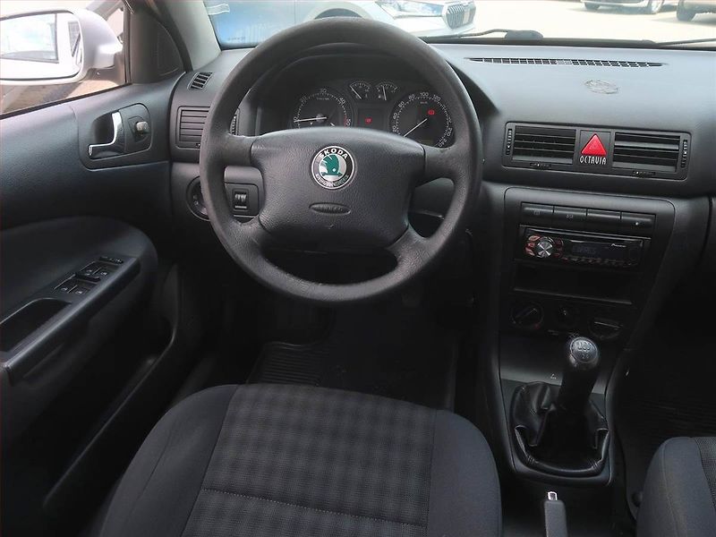 Škoda Octavia (2008) 1.9 TDI , po STK, Tažné - fotka 7 z 13
