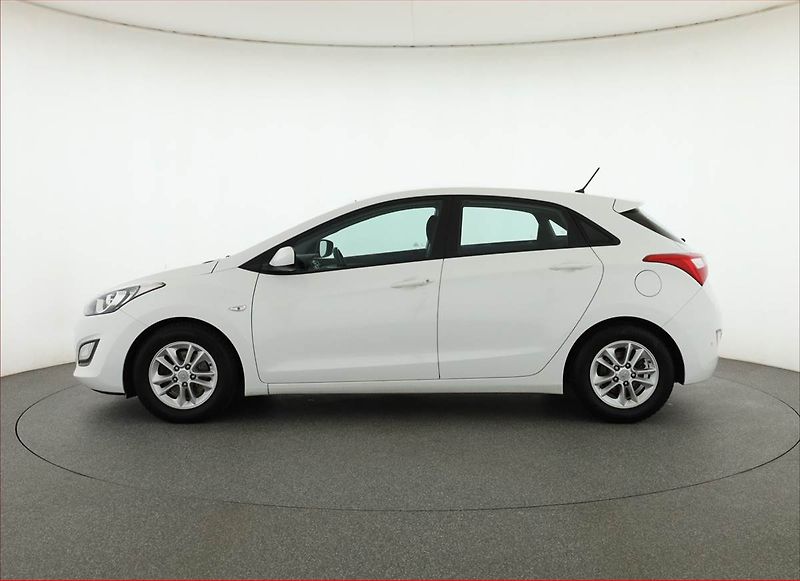Hyundai i30 (2016) 1.6 MPI, Serv.kniha, Tempomat - fotka 3 z 19