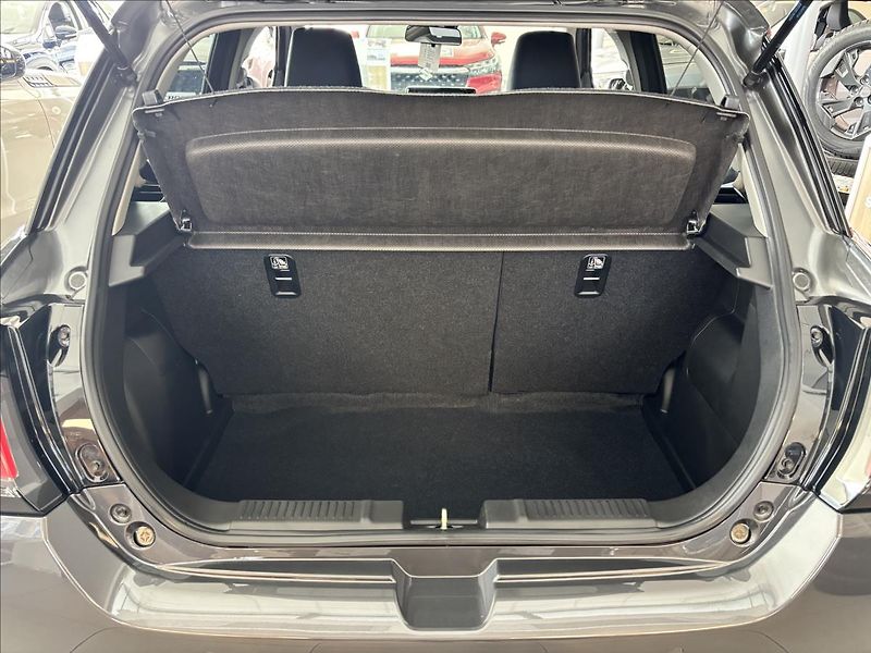 Suzuki Swift (2026) 1,2   PREMIUM HYBRID CVT - fotka 8 z 14