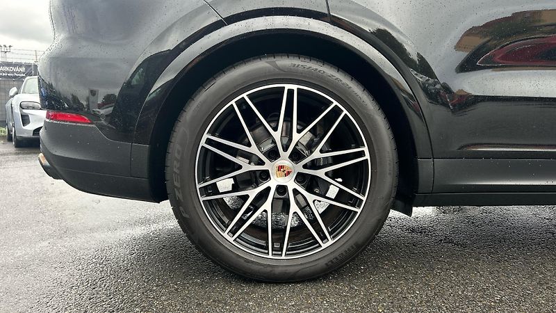 Porsche Cayenne E3 II - fotka 11 z 25