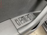 Škoda Octavia (2014) 2.0TDi, ČR, Elegance, bixen - náhled 13