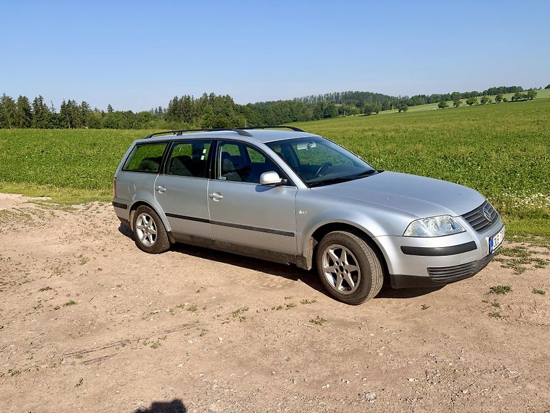 Volkswagen Passat (2000) - fotka 6 z 6