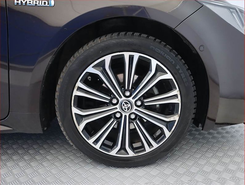 Toyota Corolla (2020) 1.8 Hybrid, Automat - fotka 15 z 20