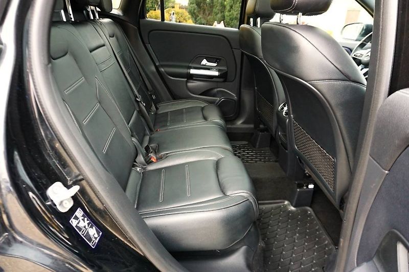 Mercedes-Benz GLA (2023) 4 MATIC 250 165 kW - fotka 16 z 54