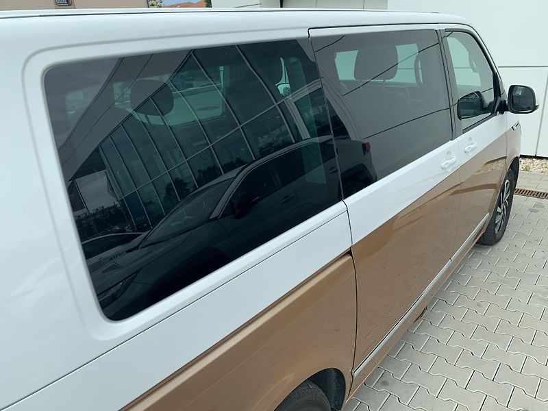 Volkswagen Multivan HIGHLINE 2.0 TDI 4x4 146kW - fotka 28 z 33