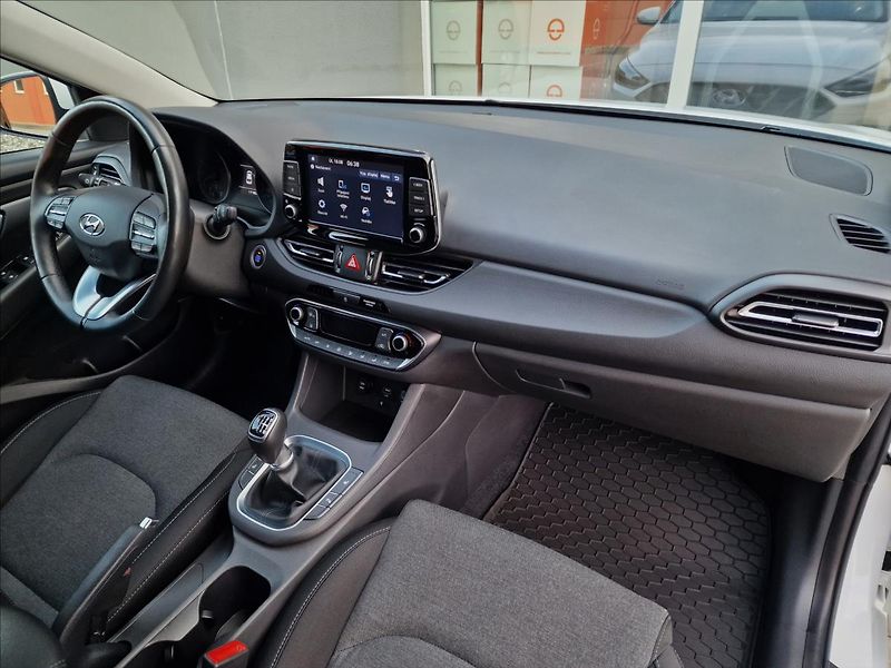 Hyundai i30 1.0T-Gdi Smart Kombi,ČR,1.Maj - fotka 13 z 50