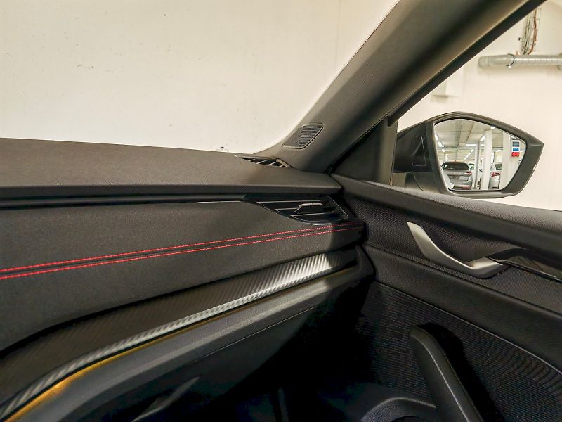 Škoda Octavia (2024) 2.0 TSI 195 kW DSG RS - fotka 6 z 31
