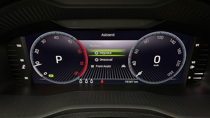 Škoda Karoq 2.0 TDI DSG Style - fotka 10 z 28