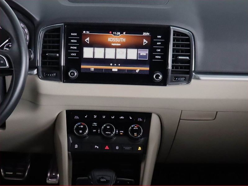 Škoda Karoq (2018) Style Plus 1.5 TSI, Automat - fotka 12 z 24