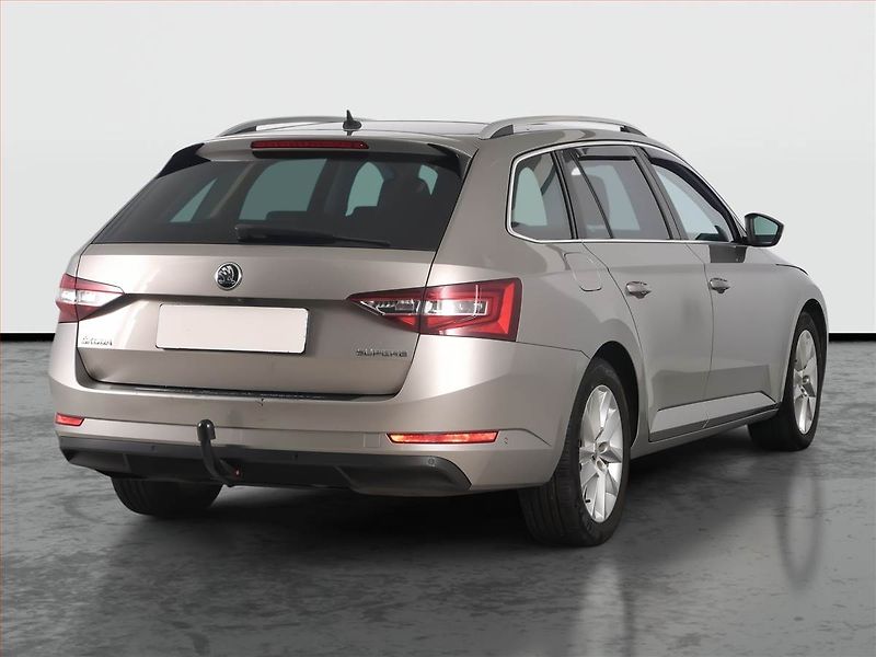 Škoda Superb (2016) Style 1.6 TDI, Kůže, Navi - fotka 5 z 22