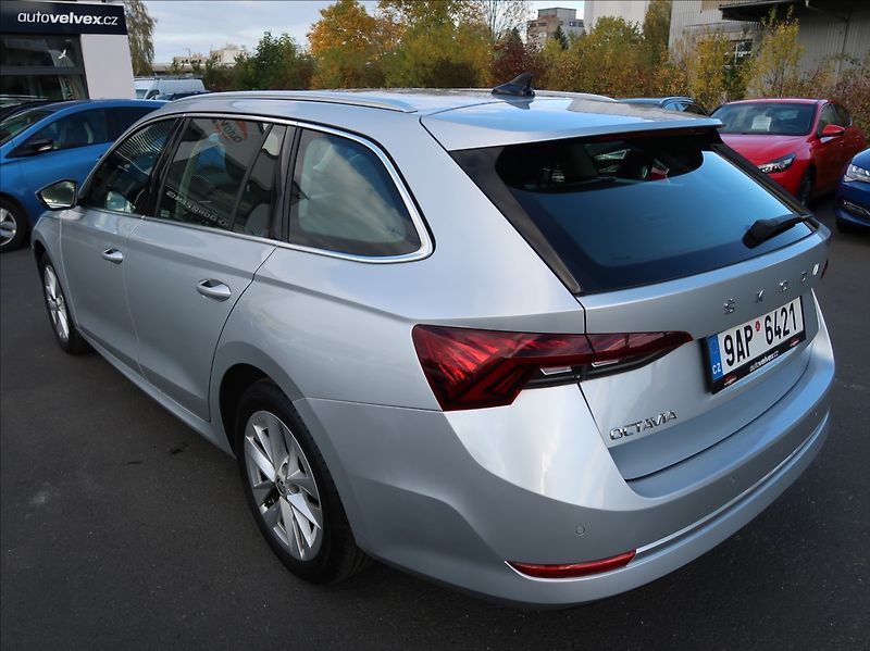 Škoda Octavia 2,0 TDi,Style,1majČR,Serv.,DPH - fotka 4 z 27