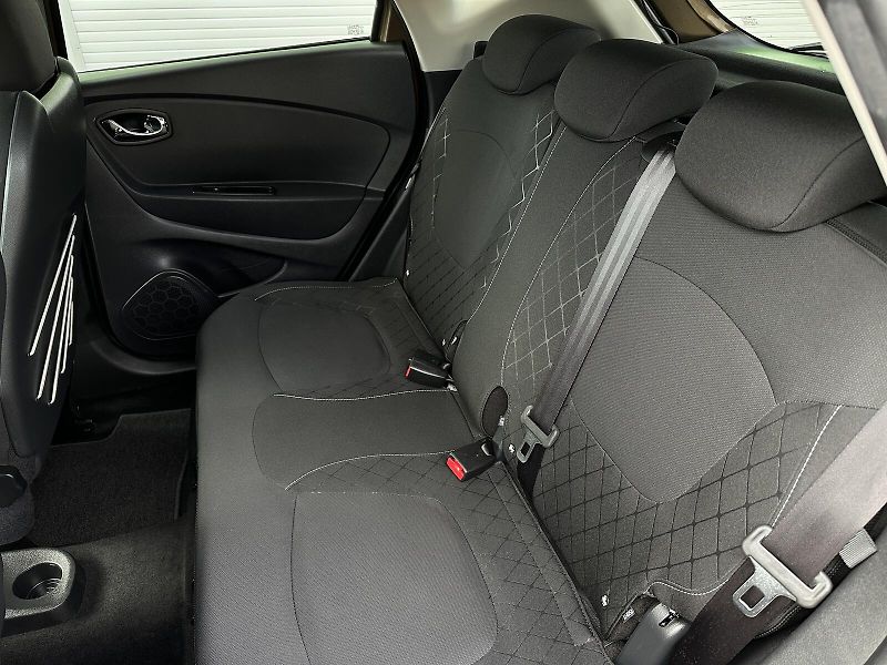 Renault Captur 1.2TCe AUTOMAT 118PS KLIMA Blu - fotka 35 z 43