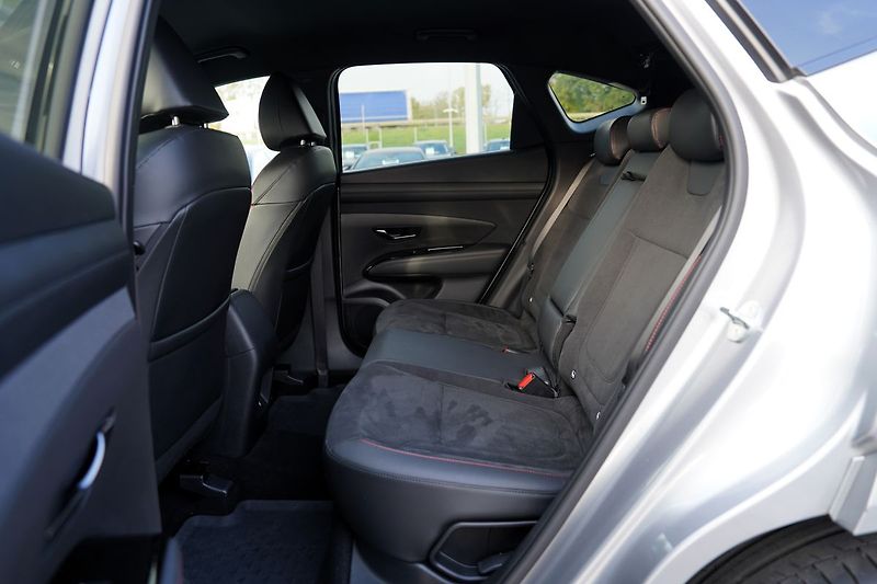 Hyundai Tucson 1.6 TGDi DCT/4x4/N LINE/Premiu - fotka 33 z 50