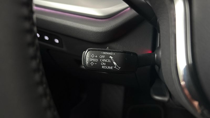 Škoda Octavia 2.0 TDI DSG Style Combi - fotka 14 z 25
