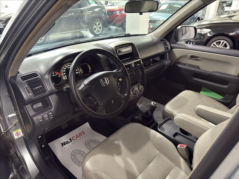 Honda CR-V 2,2   CTDI 4X4 EXCLUSIVE TZ - fotka 7 z 32