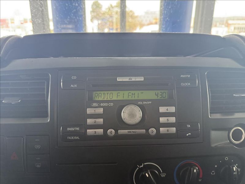 Ford Transit 2,2   TDCi,1.MAJ,MINIBUS,TAŽNÉ - fotka 15 z 23