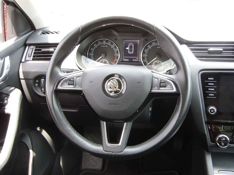 Škoda Octavia (2019) 2.0 TDI, ČR, Style - fotka 14 z 21