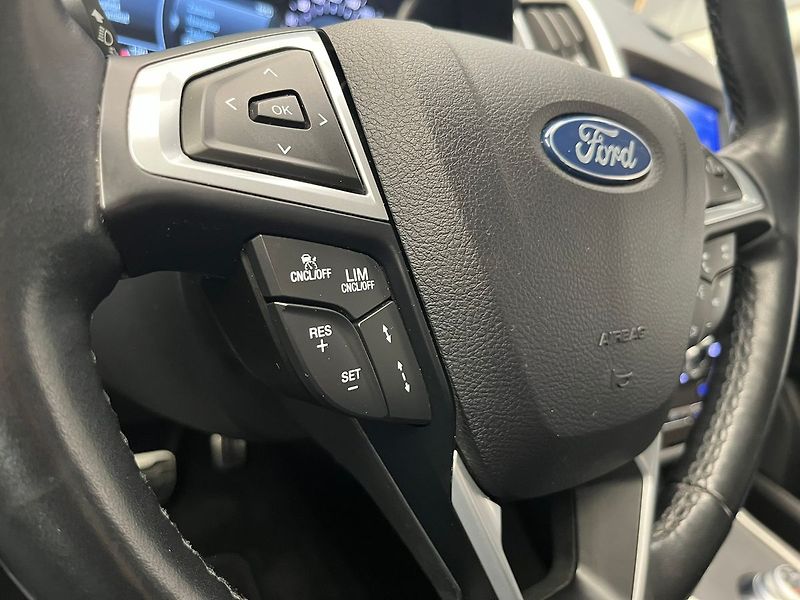 Ford Galaxy 2.5 HEV VIGNALE LED 7míst - fotka 9 z 76
