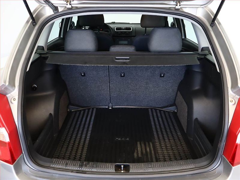 Škoda Fabia (2008) 1.2 12V, Serv.kniha - fotka 11 z 12