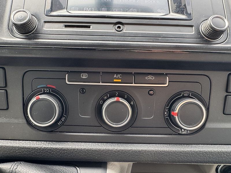 Volkswagen Transporter (2017) 2.0TDi Klima Servis VW - fotka 9 z 46