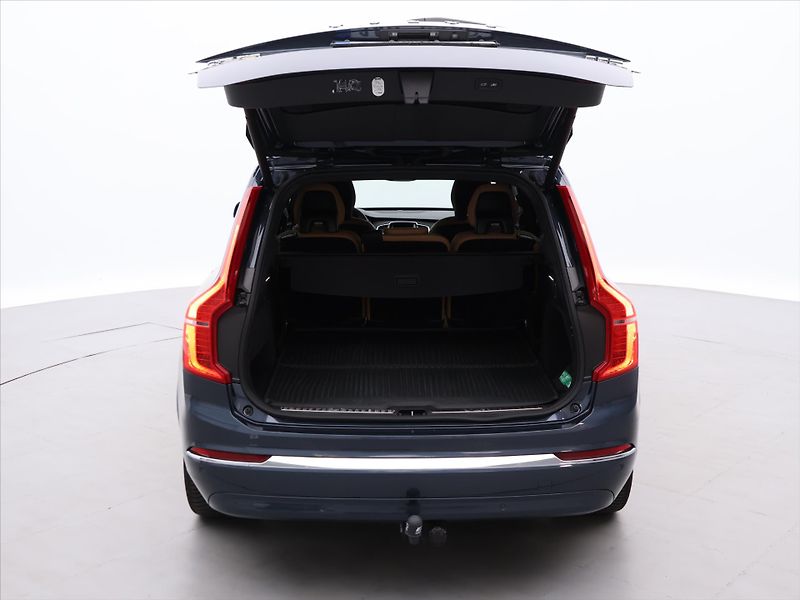 Volvo XC90 2,0 B5 173kW AWD Plus Bright C - fotka 9 z 44