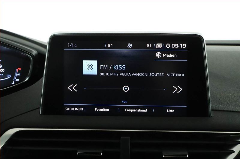 Peugeot 5008 (2019) GT Line 1.5 BlueHDi, 7 míst - fotka 9 z 17