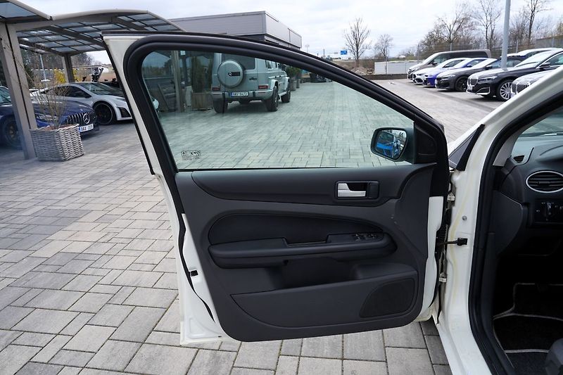 Ford Focus 1.8 TDCI/klima/stereo/nová STK - fotka 13 z 35