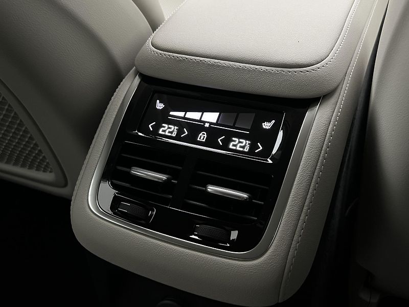Volvo XC90 (2026) T8 AWD AUT RECHARGE DARK PLUS - fotka 46 z 46