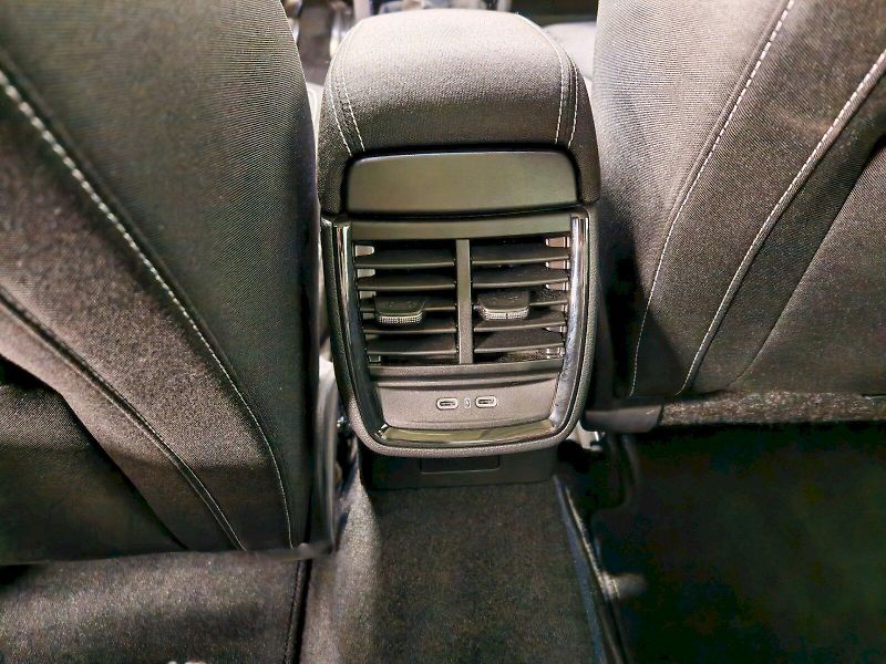 Škoda Scala (2025) 1.0 TSI 85 kW Monte Carlo - fotka 25 z 29