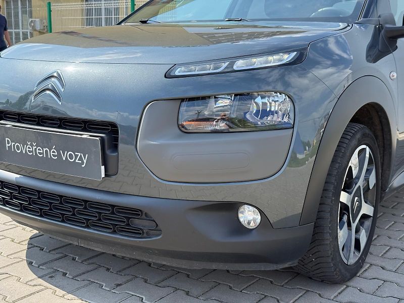 Citroën C4 Cactus 1.6 BlueHDi 73kW - fotka 26 z 27
