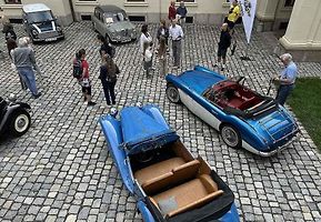 Výstava veteránů v Paláci Liebieg.